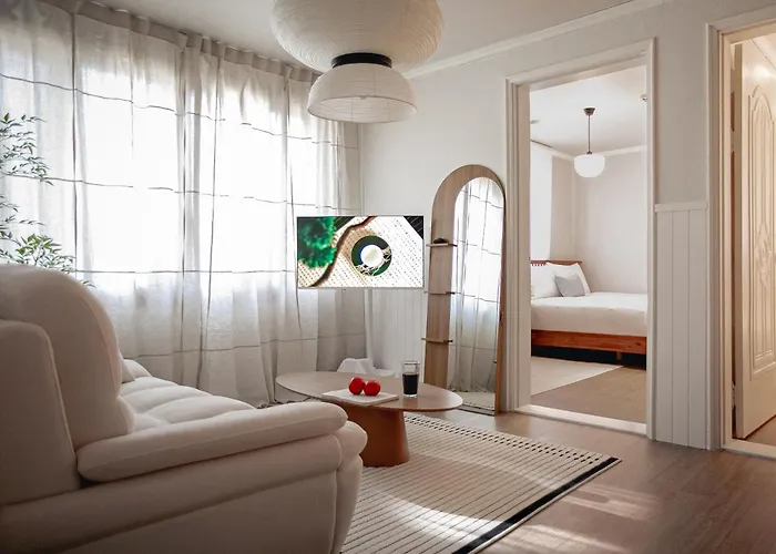 Hongdae 安 3br 4 Beds Up To 8 Guests アパート ソウル特別市
